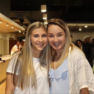 Meet your Posher, Addison